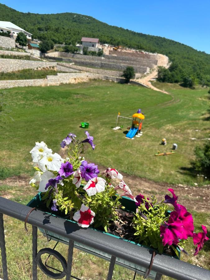Etno Selo Montegoat Hotel Nikšić Eksteriør billede