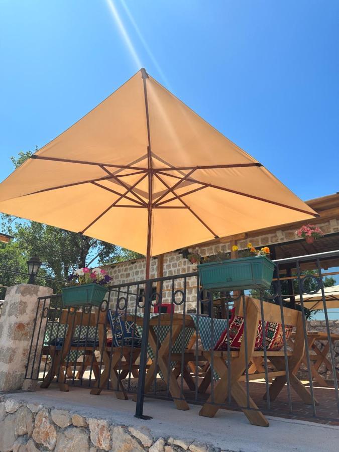 Etno Selo Montegoat Hotel Nikšić Eksteriør billede